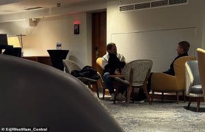 เผยภาพ ‘พอตเตอร์’ คุยค้อนเตรียมแทนที่โลเป