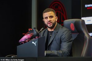 ‘วอล์คเกอร์’ เผยบทสนทนากับ ‘เป๊ป’ ชวนลำบากใจ