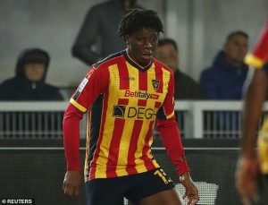 ‘ดอร์กู’ บินเมืองแมนวันนี้จ่อเปิดตัวแข้งใหม่ผี