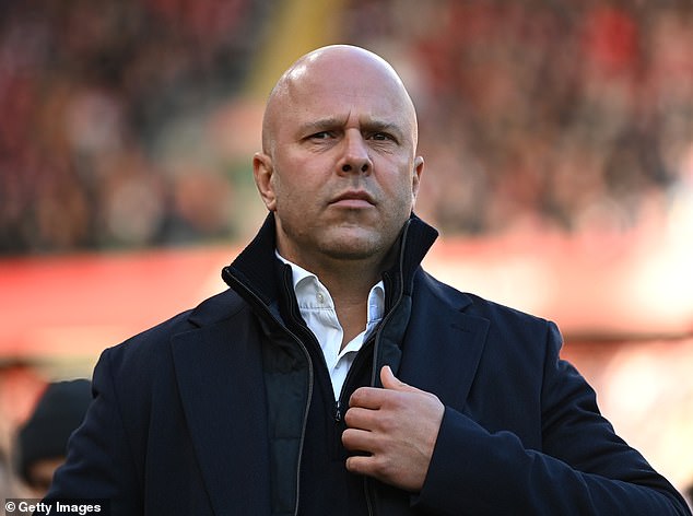 ซัมเมอร์มีเฮแน่! ‘สล็อท’ แจงหงส์นิ่งกริบตลาดซื้อขาย