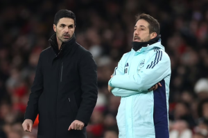 โดนซะเอง… เร้ดแน็ปป์อัด ‘เซ็ตพีซปืน’ ไม่ดูเกมรับ