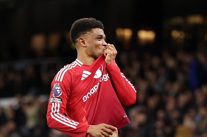 สาวกเฮ! ผีตกลงสัญญาใหม่ ‘อาหมัด’ ถึงปี 2030