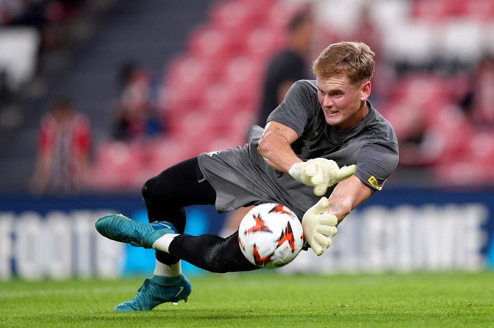 ไก่จ่อปิดดีลคว้า ‘คินสกี้’ นายด่านเช็ก 12.5 ลป.