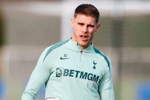 ‘แอนจ์’ เผย ‘ฟาน เดอ เฟ่น’ พร้อมลงเคาะสนิมแล้ว