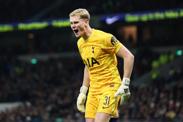 ประเดิมคลีนชีท! ‘คินสกี้’ สุดปลื้มลงนัดแรกให้ไก่