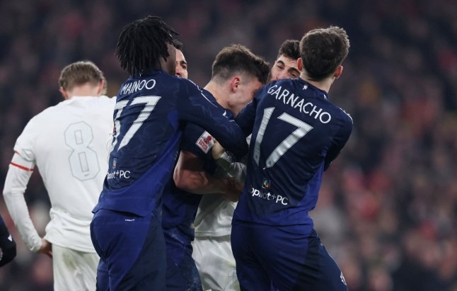 ‘อูการ์เต้’ เสี่ยงโดนแบนเฮดบัตต์ใส่ ‘ไค’