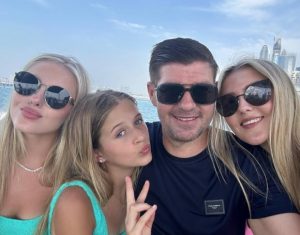 ‘คุณปู่ขิง’! น้องลิลลี่ลูกสาวคนโตตั้งท้องแล้ว