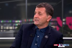 ‘เชอร์วู้ด’ เชื่อปืนอาจนึกเสียใจปล่อย ‘ข้อไก่’ พ้นซุ้ม