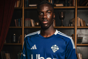 โคโม่คว้า ‘ดิเยา’ ปีกเบติส 12 ลย.