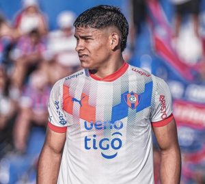 ‘เลออน’ แบ็คดาวรุ่งนัดตรวจร่างกายผีวันนี้