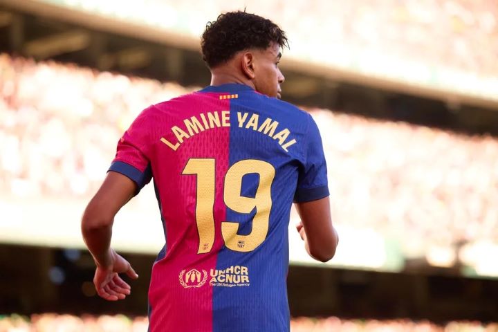 เมสซียังติดโผ! เผยเสื้อ ‘ยามาล’ ขายดีสุดของบาร์ซ่า