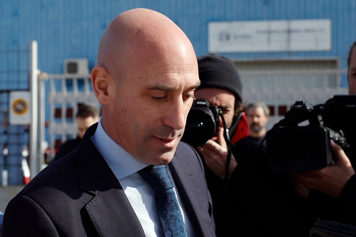 โดนแค่ปรับเงิน! ศาลตัดสิน ‘รูเบียเลส’ ล่วงละเมิดทางเพศ