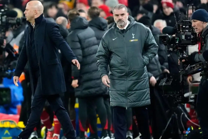 ลืมตัวตน! แอนจ์เซ็ง ‘ไก่’ ไม่เล่นวิธีเดิมแพ้หงส์เละ