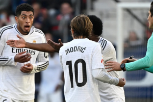 โดนแดงฟรี! อันเช่ปกป้อง ‘จู๊ด’ เปล่าด่าเปา