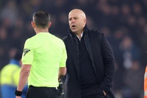 ‘สล็อท’ ยอมรับข้อหา ‘เอฟเอ’ รอฟังบทลงโทษ