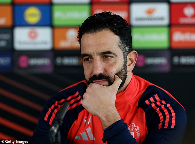 ปูดแข้งผีสงสัย ‘บอสเจ๋ง’ ควรเปลี่ยนแผนหรือไม่