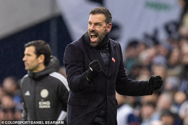 ‘เฮียรุด’ ชี้แฟนจิ้งจอกประท้วงไม่กระทบลูกทีม