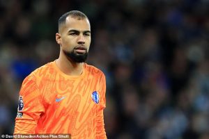 ‘สิงห์’ รอตัดสินใจใครเฝ้าเสาเจอค้อน…ปรีวิว พรีเมียร์ลีก