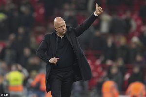 เซฟแบต! ‘สล็อท’ ยันโรเตชั่นหงส์เยือนเอฟเอ คัพ