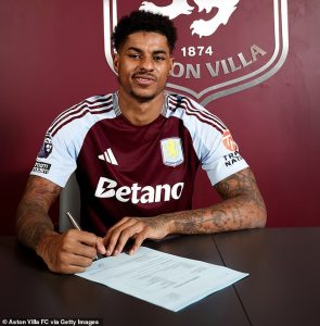 เหมือนแบกโลก…ขนดกแนะ ‘เสี่ยแรช’ เรียกรอยยิ้มกลับคืน