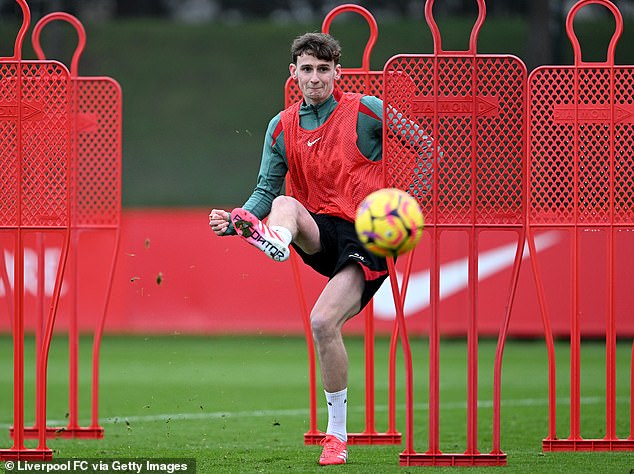 ‘มอร์ตัน’ ผ่าไหล่ฉลุยพักหลายวีค