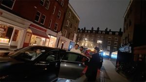 ‘ขุนแจ๊ค’ ย่ำราตรีกรุงลอนดอน – หวิดมีเรื่องช่างภาพ