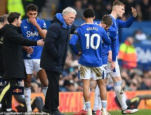 รอประเมิน..ท็อฟฟีเซ็ง ‘เอ็นดิอาย’ เจ็บเข่าส่อพักยาว