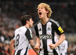 ‘กอร์ดอน’ เร้าเพื่อนสาลิกา ‘สเตย์ฮัมเบิ้ล’ ทะลุชิงดำ