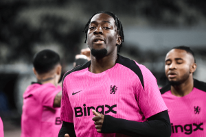 วิลล่าส่อถอนสมอดีลยืม ‘ดิซาซี่’ จากสิงห์