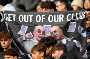 แฟนไก่นัดประท้วง ‘เลวี่’ เพิ่มหลังจบเกมเจอผี