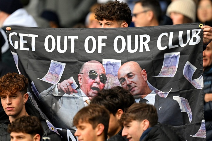 แฟนไก่นัดประท้วง ‘เลวี่’ เพิ่มหลังจบเกมเจอผี