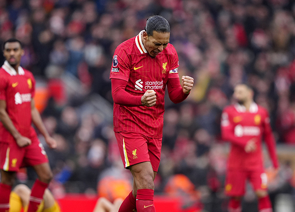 เบนท์ชี้หงส์อาจสะดุดแชมป์หาก VvD เดี้ยง