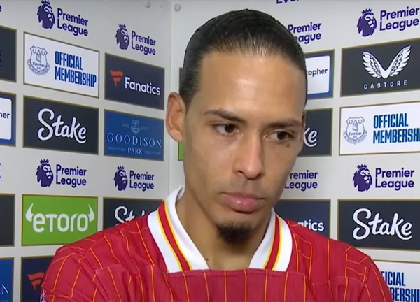 ใบแดงปลิวว่อน! VvD ติง ‘เปาโอลิเวอร์’ คุมเกมไม่อยู่