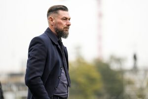 มิลานเจอบอลเปลี่ยนโค้ช ‘เฟเยนอร์ด’ตั้งกุนซือชั่วคราว