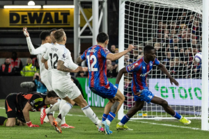 พาเลซอัดวิลล่า 4-1, ไบรท์ตันซิวบอร์นมัธ 2-1…สรุปผล EPL