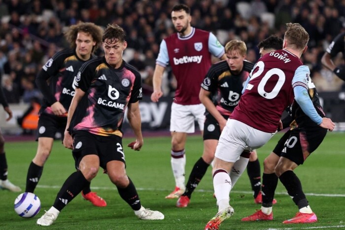 OGได้ไง? ‘โบเว่น’ งงยิงแฉลบอดเครดิตประตู