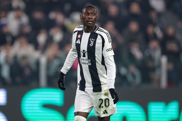 ‘มูอานี่’ แอ่นรับอยู่ม้าลายต่อปีหน้า