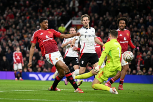 ‘บอสเจ๋ง’ เห็นเรื่องดี ‘โอบี-มาร์ติน’ ดาวรุ่งฉายแวว