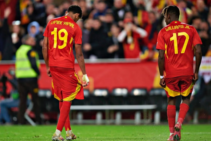 ‘ยามาล’ ดึงกางเกงต่ำท่าดีใจตอกกลับ ‘ฟาร์ท’