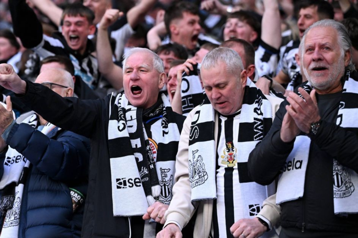 แฟนเรียกร้อง! ‘สาลิกา’ เปลี่ยนใจจัด ‘รถแห่’ บาวคัพ