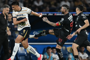 ‘รามอส’ เตะก้นคู่แข่งรับใบแดงที่ 30 ของอาชีพ