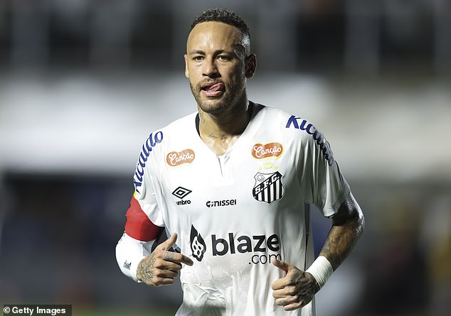 ‘เนย์มาร์’ เจ็บเล็กน้อยนั่งดูซานโตสพ่าย