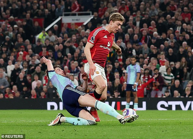 แค่ขาดความมั่นใจ! ‘เสี่ยหมู’ ยังเชื่อมั่นฝีเท้า ‘ฮอยลุนด์’