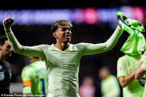 ‘ยามาล’ สุดแฮปปี้ทุบตราหมีผงาดจ่าฝูง