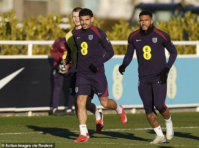 ‘กิ๊บส์-ไวท์’ เผย ‘น้าทู’ เคลียร์ใจก่อนแจ้งข่าวเรียกติดทีม