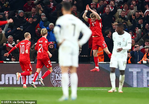 ทำกันทั่วโลก! พี่โด้ไม่ติดใจ ‘ฮอยลุนด์’ ฉลองท่า “Siu”