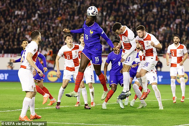 ช่วงขาลง? หงส์ช้ำอีก ‘อิบู’ รายล่าเจ็บเกมพ่ายโครแอต