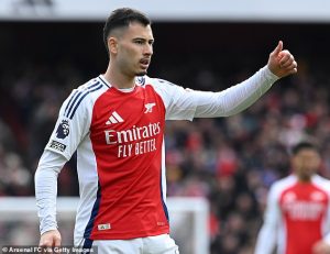 ‘สเปนซ์’ หลุดขำ! พิธีกรจี้ถาม ‘มาร์ติเนลลี’ เลี้ยงผ่านนายได้มั้ย