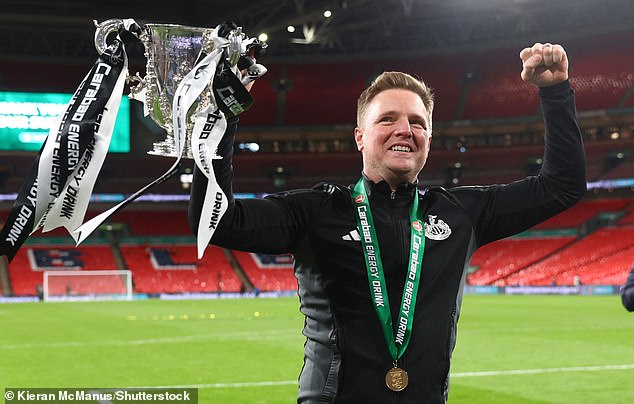 ยิ่งใหญ่! คาดแฟนนิวฯ 2 แสนร่วมขบวนแห่แชมป์