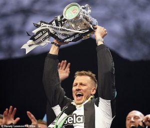 ‘เบิร์น’ ยิ้มแก้มแตก! Sela บินโดรนจำลองลูกโขกหงส์